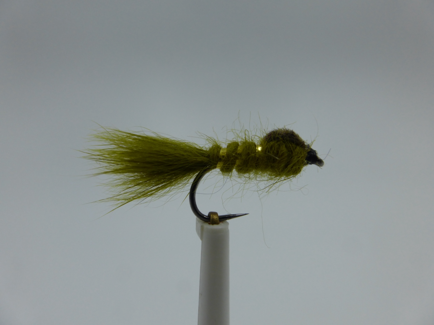 Size 18 Hare,s Ear Olive Barbless