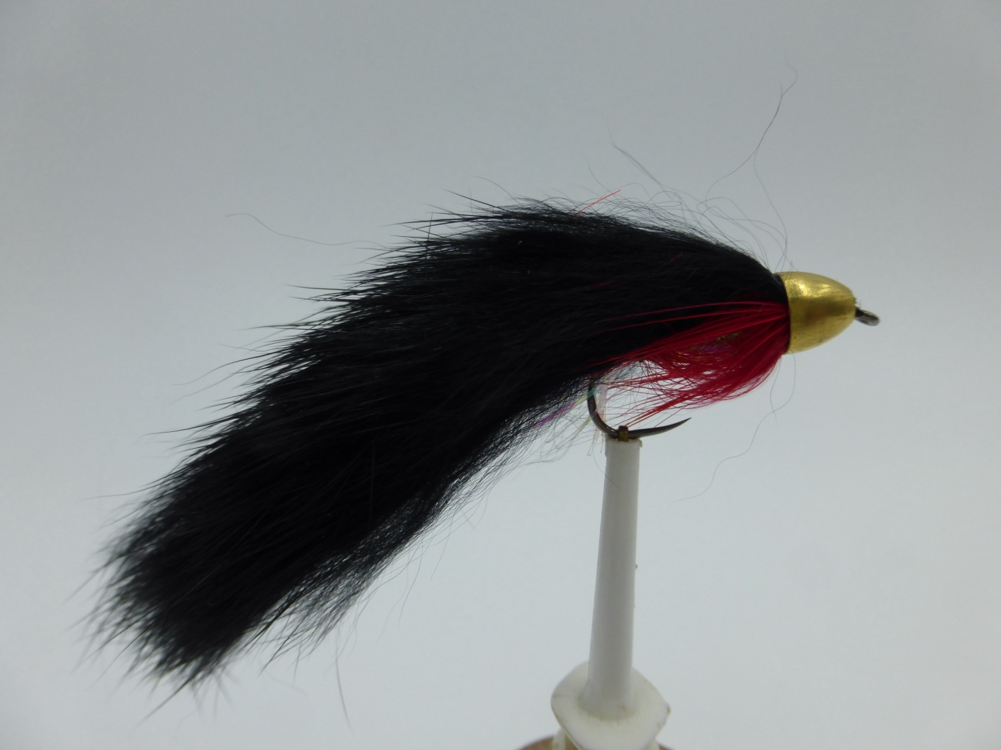 Size 10 Conehead Zonker Red/Black Barbless