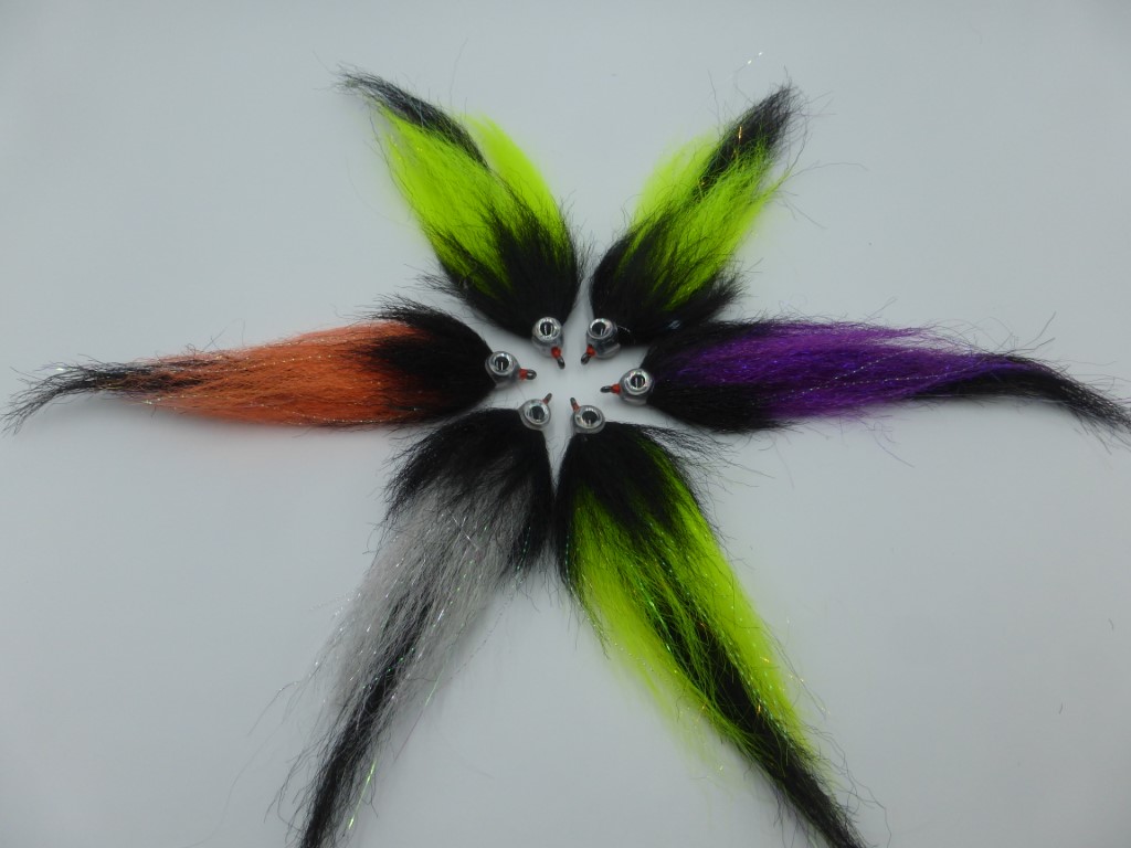 Size 5/0 A&M Pike Streamer Fluo Yellow/Black Flash