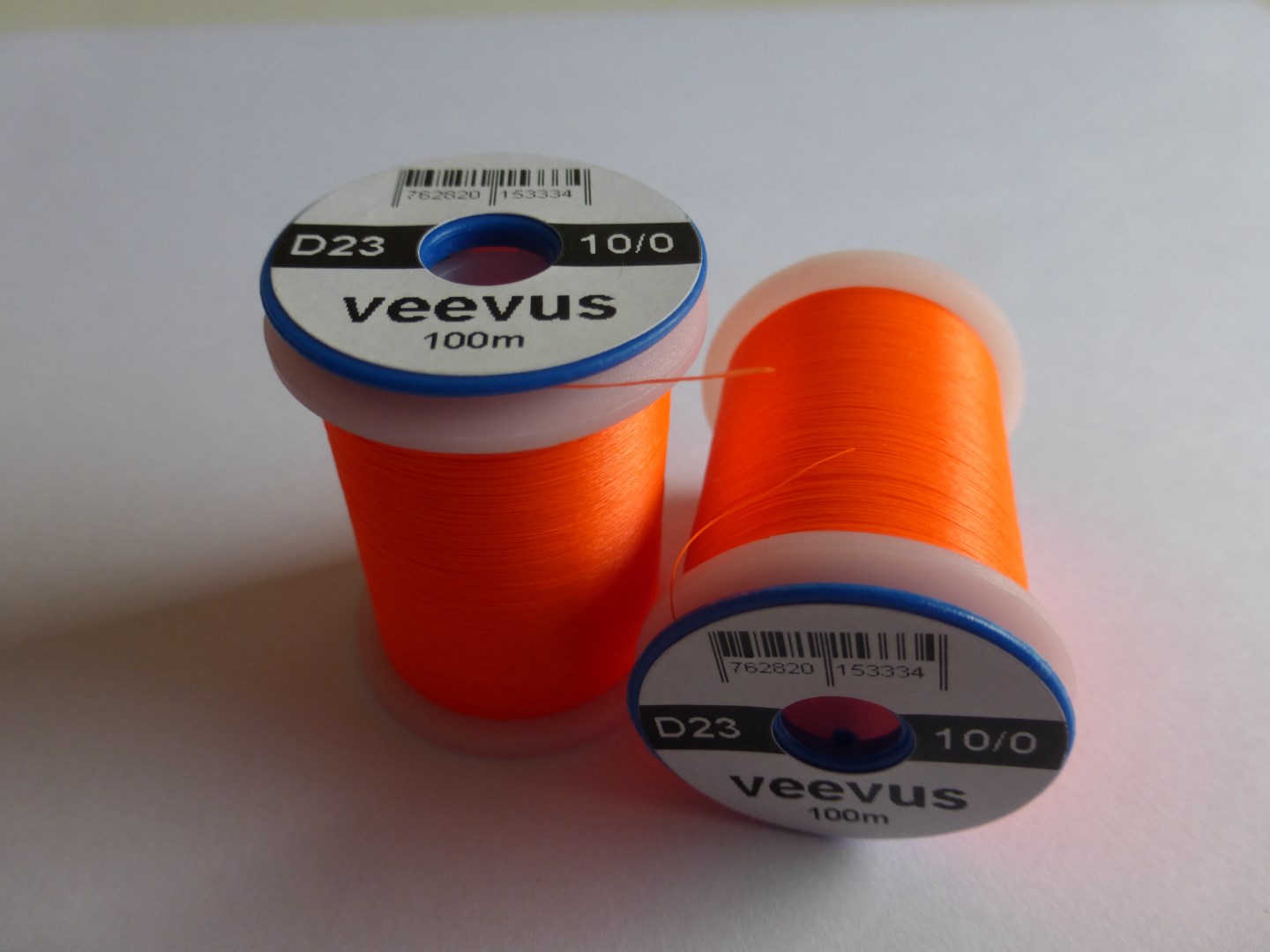 Veevus 10/0 Fluo Orange D23