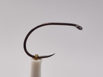 A&M Curved Nymph Scud Size 10 Pro Serie Barbless