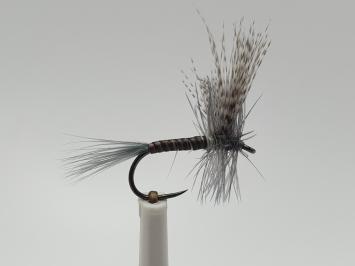 Size 18 Gordon Quill Barbless