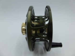 A&M 7 Serie # 7/8 Olive/Gold Fly Reel